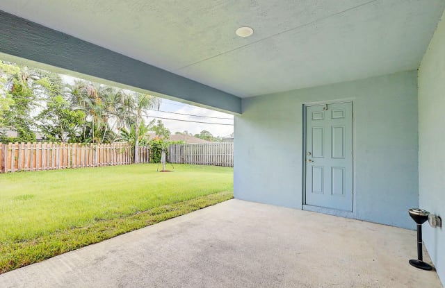 517 SW Ray Avenue - 517 Southwest Ray Avenue, Port St. Lucie, FL 34983