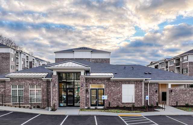 Photo of Farragut Junction Apartments