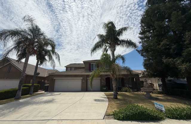 Charming 5-Bedroom, 3-Bathroom Home