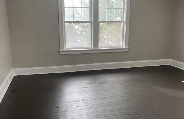 136 Westminster Avenue - 2