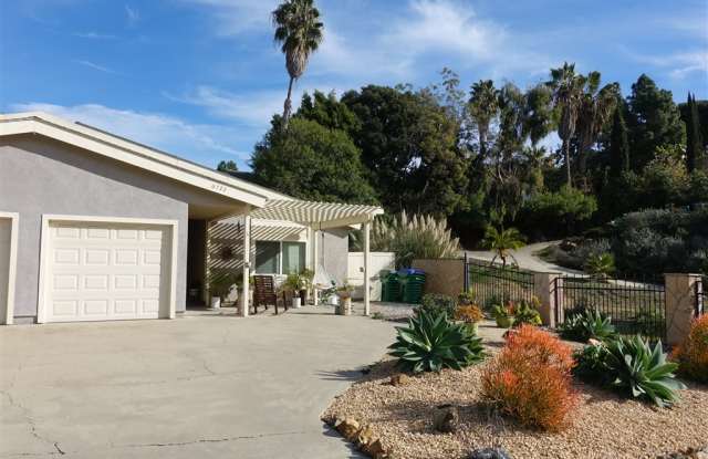 6732 Luciernaga Pl - Carlsbad, CA apartments for rent
