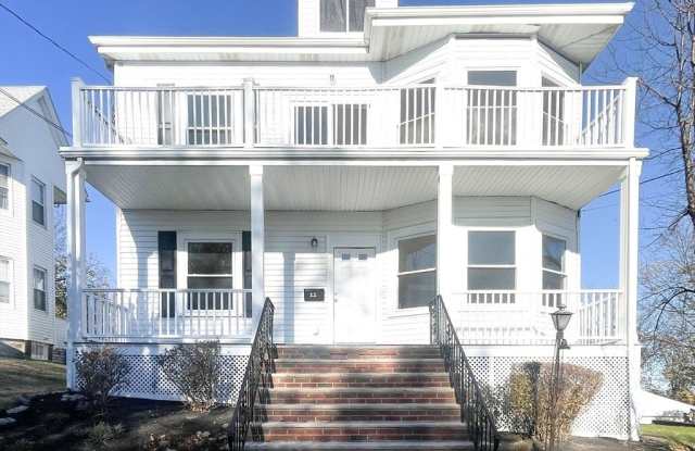 Photo of 21 Crest Ave 1