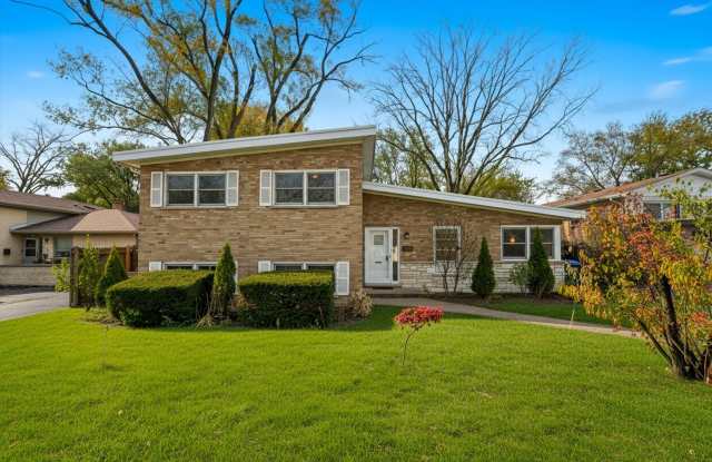 Photo of 400 Locust Road