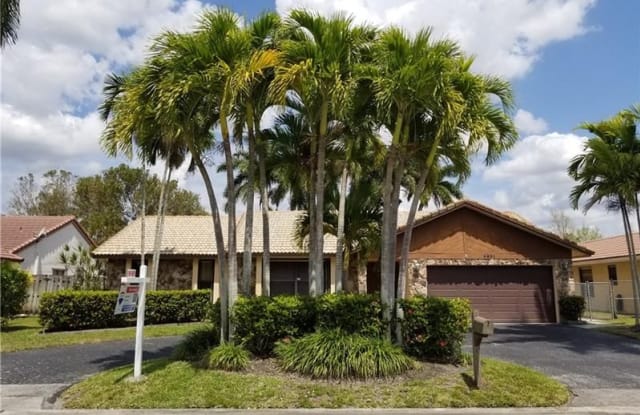 6631 NW 52nd St - 6631 Northwest 52nd Street, Coral Springs, FL 33067