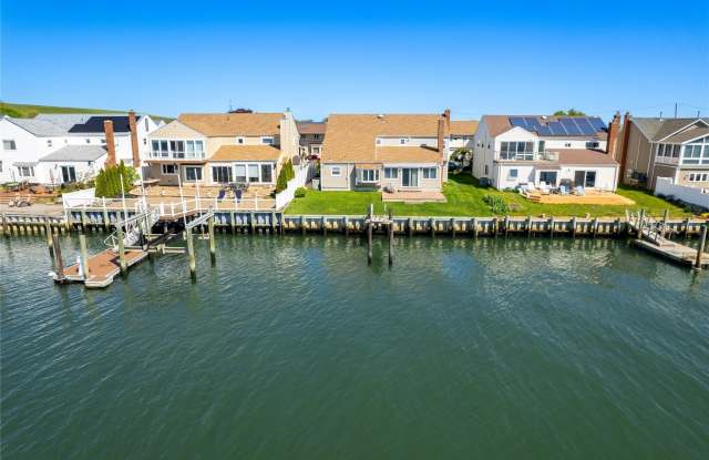 4047 Greentree Drive