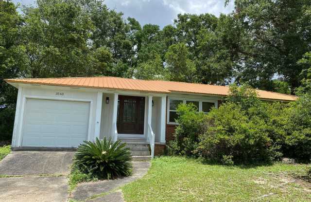 Old World Charm - 3543 Bayou Boulevard, Pensacola, FL 32503