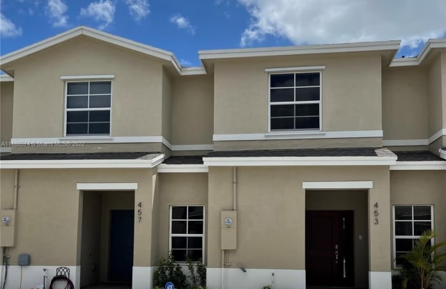 453 NE 5th Ter - 453 NE 5th Ter, Florida City, FL 33034