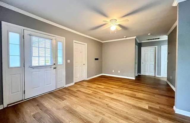 257 Miami St