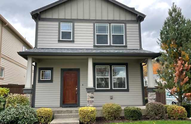 Photo of Privacy  Nature at Tonquin Woods: The Ultimate Villebois End-Unit