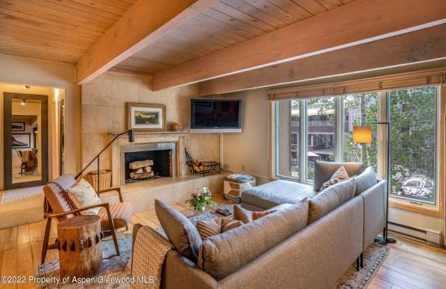 731 E Durant Avenue unit: 12