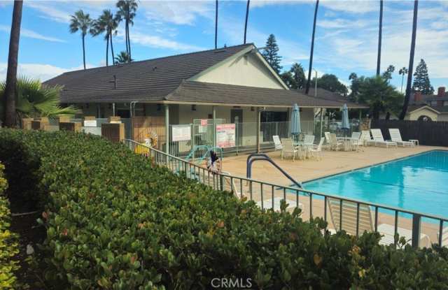 Photo of 22851 Nadine