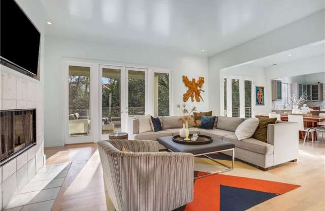 918 Peachtree Battle Circle NW