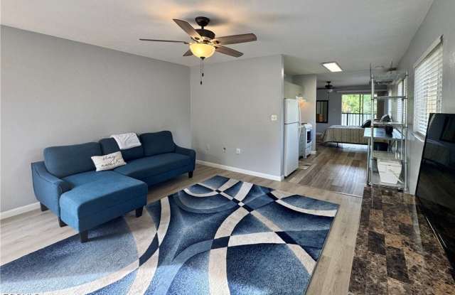 8061 Country Road unit: 202