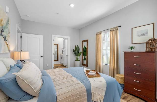 Pointe Grand Island View