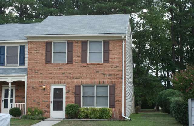Photo of Great Townhouse in York Crossing