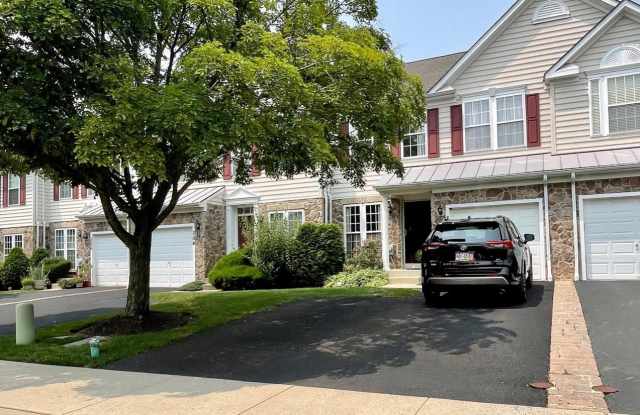 302 VILLAGE WAY - 302 Village Way, Bucks County, PA 18914