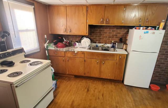 112 S Main