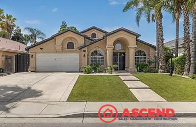 Stunning 4 Bedroom Home Off Brimhall Rd!