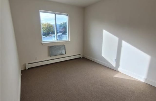 105 Cove Court Bronx NY apartments for rent