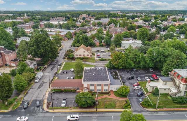 20 E DIVISION Street unit: A