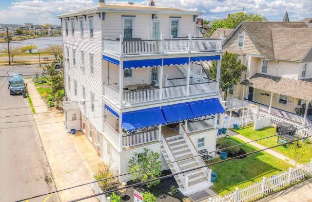 18 Abbott Avenue