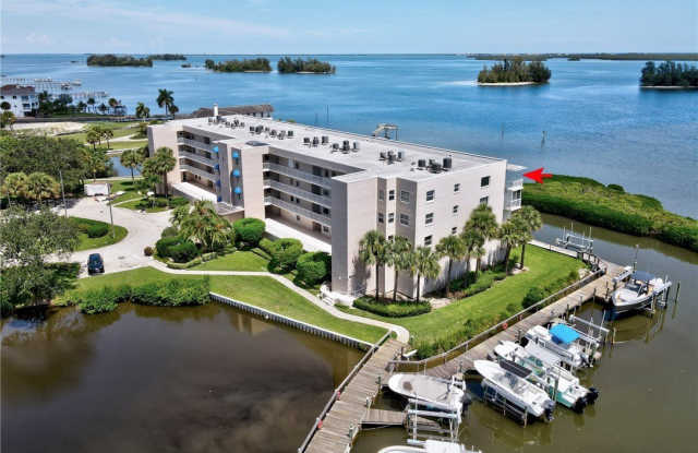 Photo of 6061 N River Run Drive unit: 6061