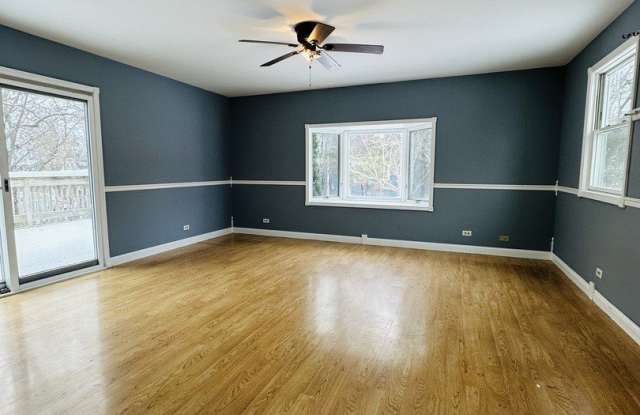 1940 E Cedarwood Circle