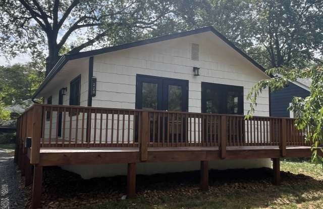 220 Eveningside Drive