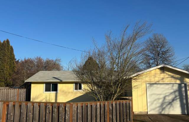 Beautiful 3 Bedroom/2 Bath NW Corvallis Home!