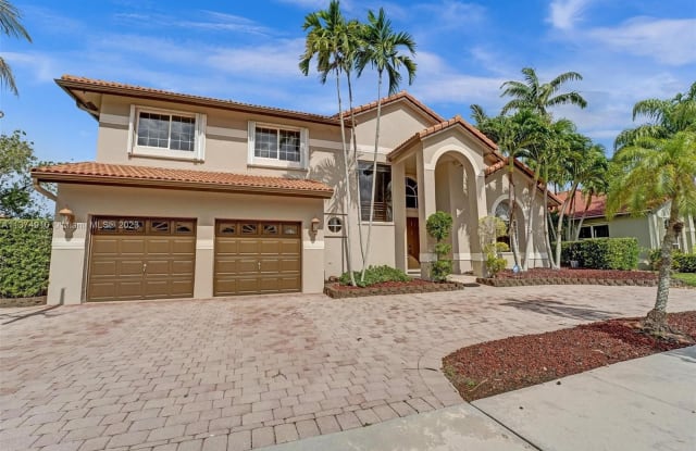 902 NW 180th Ave - 902 Northwest 180th Avenue, Pembroke Pines, FL 33029