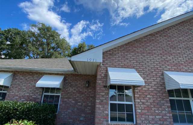 Photo of Perfect Duplex in a Great Auburn Neighborhood!