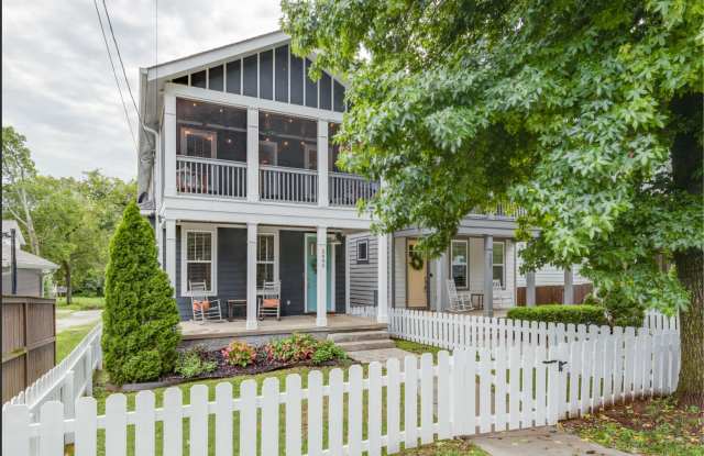 Photo of 2405 Chapel Ave, Nashville, TN 37206