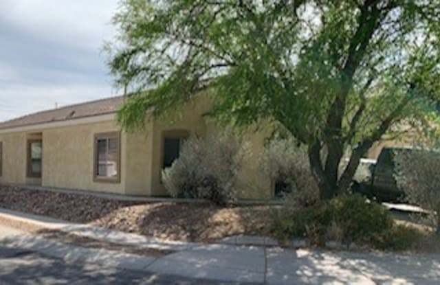 486 East Placita Lezna - 486 East Placita Lenza, Sahuarita, AZ 85629