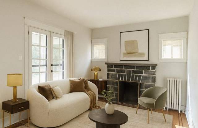 BIG THREE BEDROOM APARTMENT FOR RENT IN UPPER DARBY