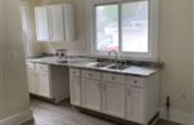 1813 Delaware Street