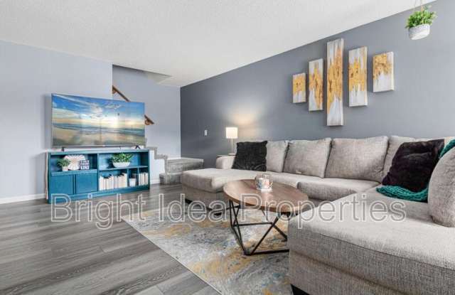 7633 Wedgewood Court