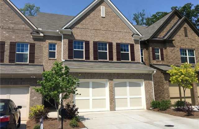 2152 Greencrest Circle