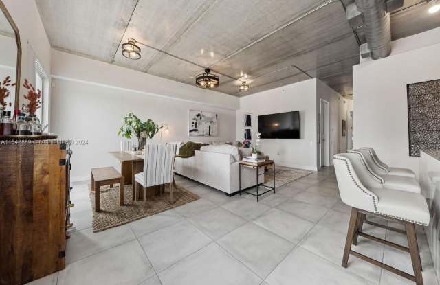 111 SE 2nd Street 201
