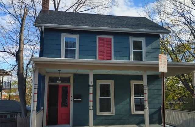 Photo of 7 Prospect Street unit: 1