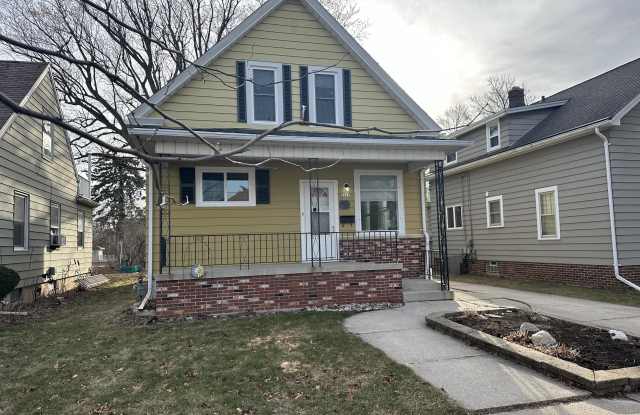 2407 N 10th St - 2407 North 10th Street, Sheboygan, WI 53083