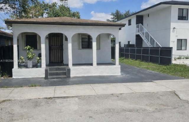 Photo of 1755 NW 69th St