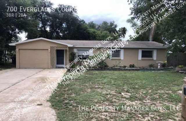 700 Everglades Court
