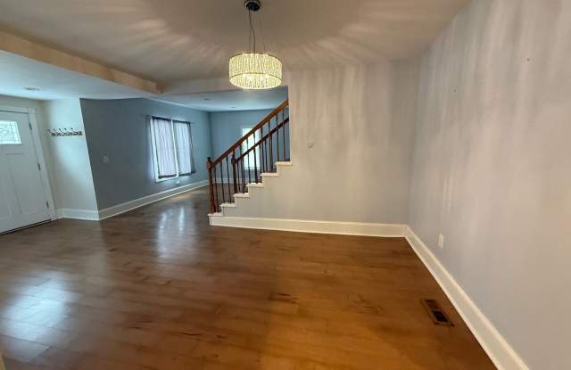 15036 W Russell Road