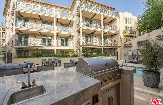 Photo of 1825 Pandora Avenue