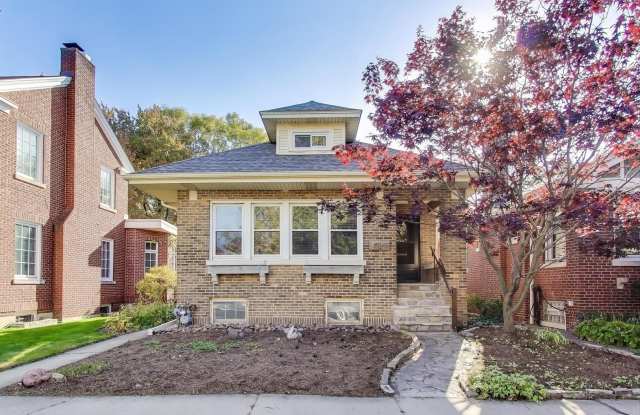 Photo of 1020 Harvard Terrace