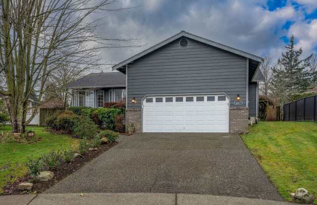 3 Bedroom, 2 Bath Home in Ferndale