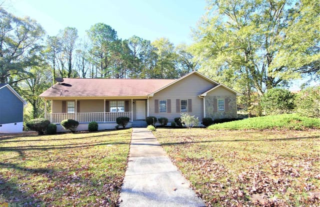 137 E Campbellton Street - 137 East Campbellton Street, Fairburn, GA 30213