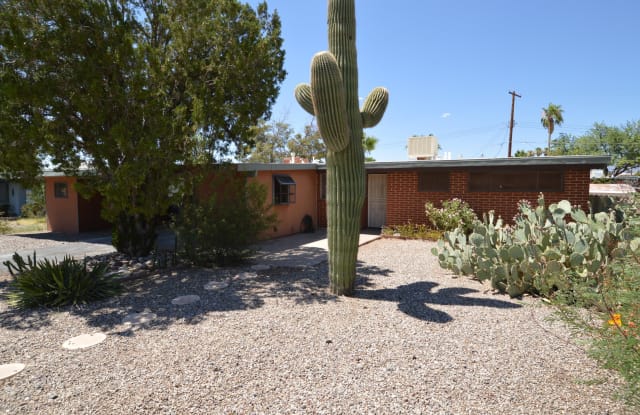 7409 E 24Th Street - 7409 East 24th Street, Tucson, AZ 85710