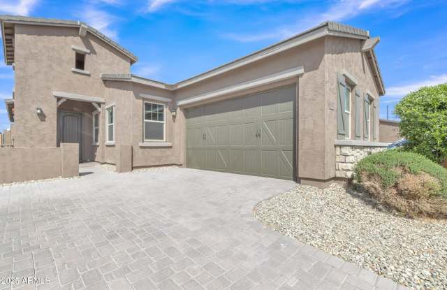 1900 N 140TH Drive