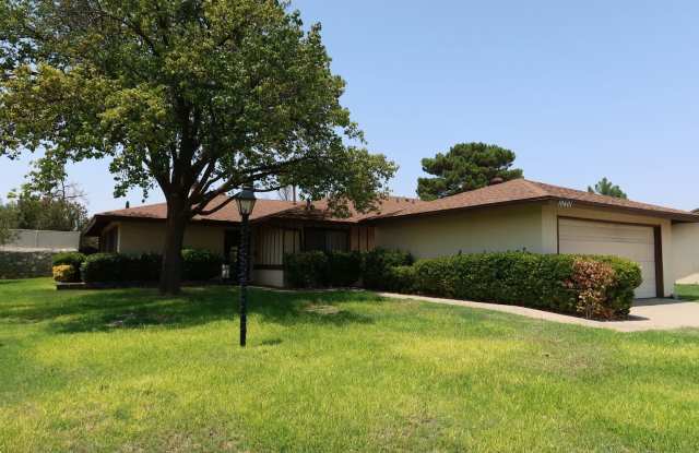 Photo of 10601 PARK VIEW CIR.